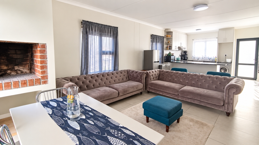 3 Bedroom Property for Sale in Peerless Park North Western Cape